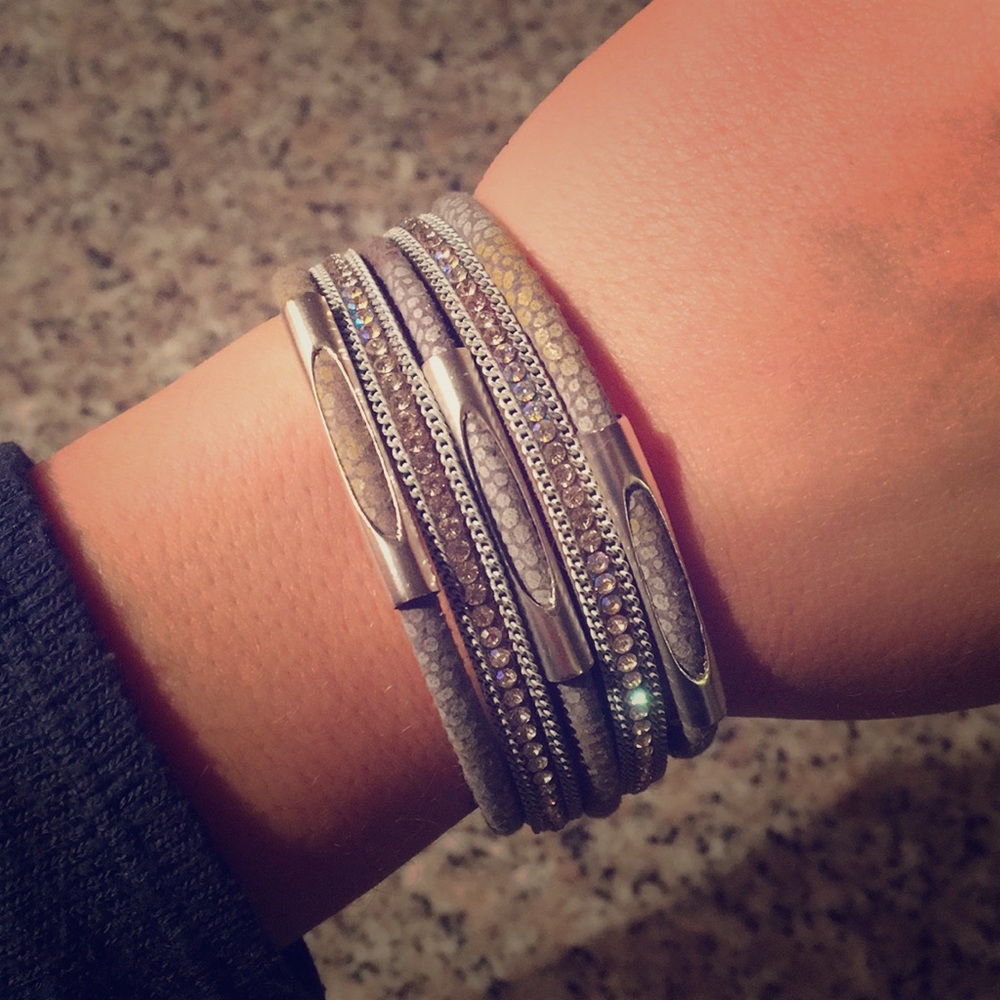 ✨Sparkling Silver Rhinestone Snakeskin Cord Bracelet💎🐍